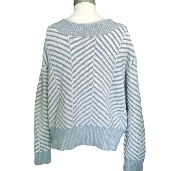 FRNCH Diagonal Stripe Chenille V-Neck Cardigan sweater blue white Size S / M NEW - Picture 2 of 6